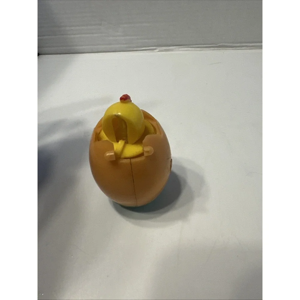 Vtg Pop‎ Up Squeaking Peep Chicken Easter Egg Plastic Chick Squeaks Missing Lid